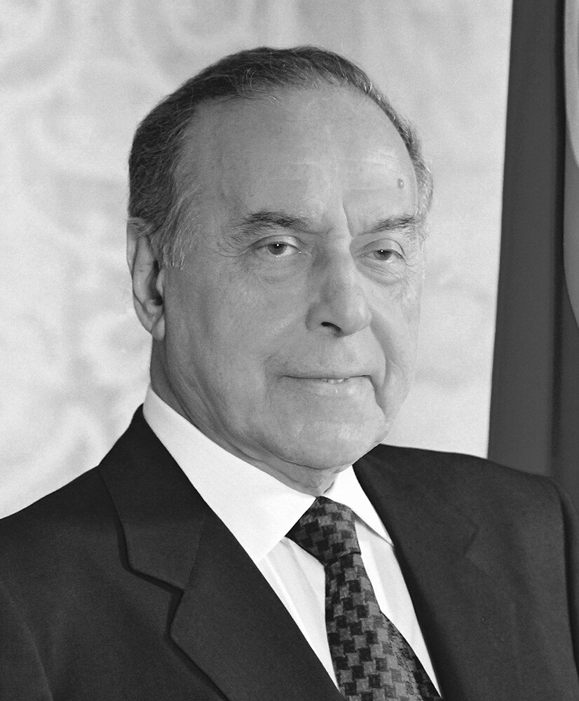 Photorealistic 3D CG portrait sculpture of Heydar Aliyev by Oleg Koreyba, AION SIGNA